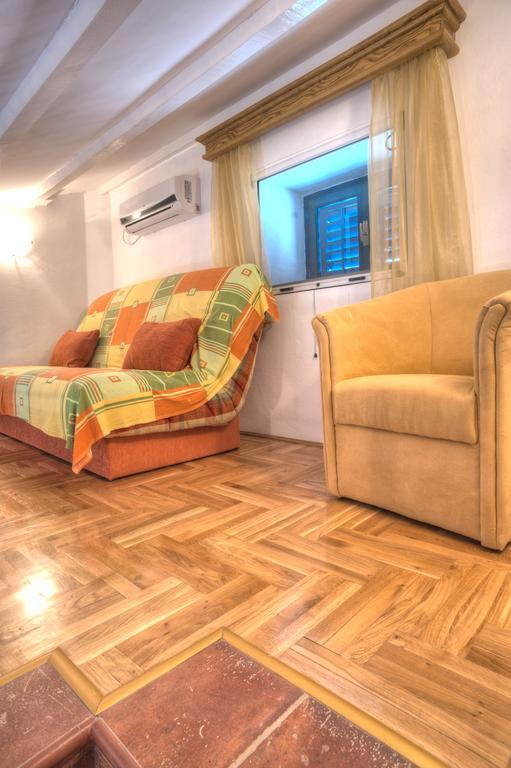 Holiday Home Neda Sveti Stefan Pokoj fotografie